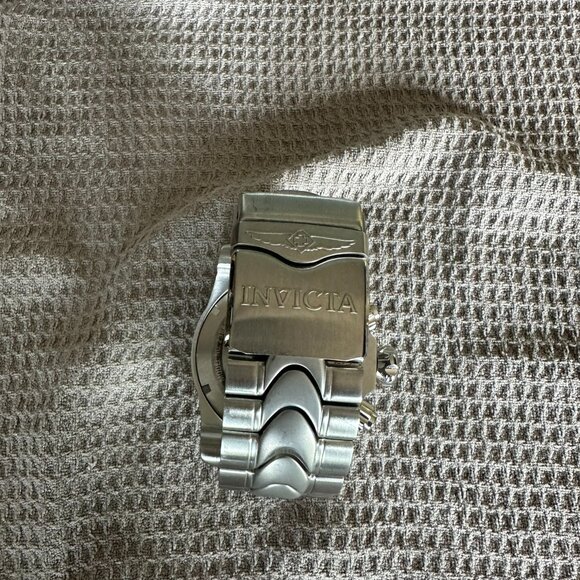 Invicta Venom # 23885 Men's Watch 53.7mm Preowned - Picture 4 of 9